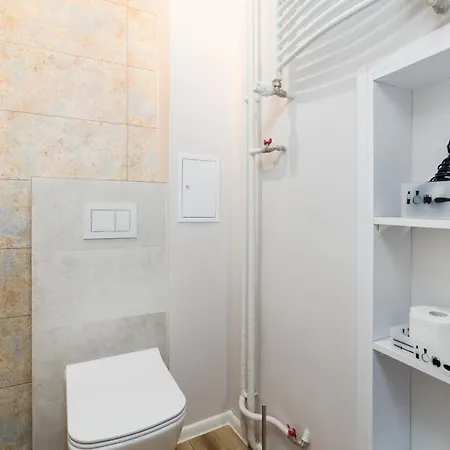 Kosinskiego By Renters Apartment Poznan